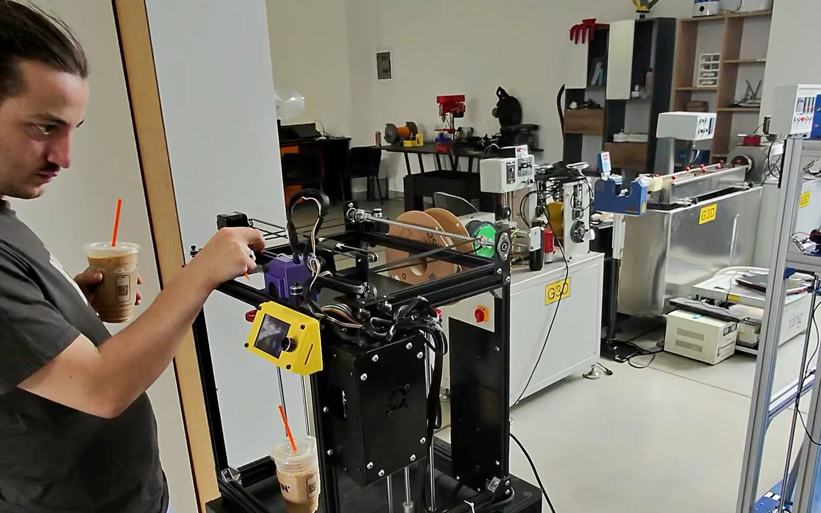 A G3D engineer setting up a machine