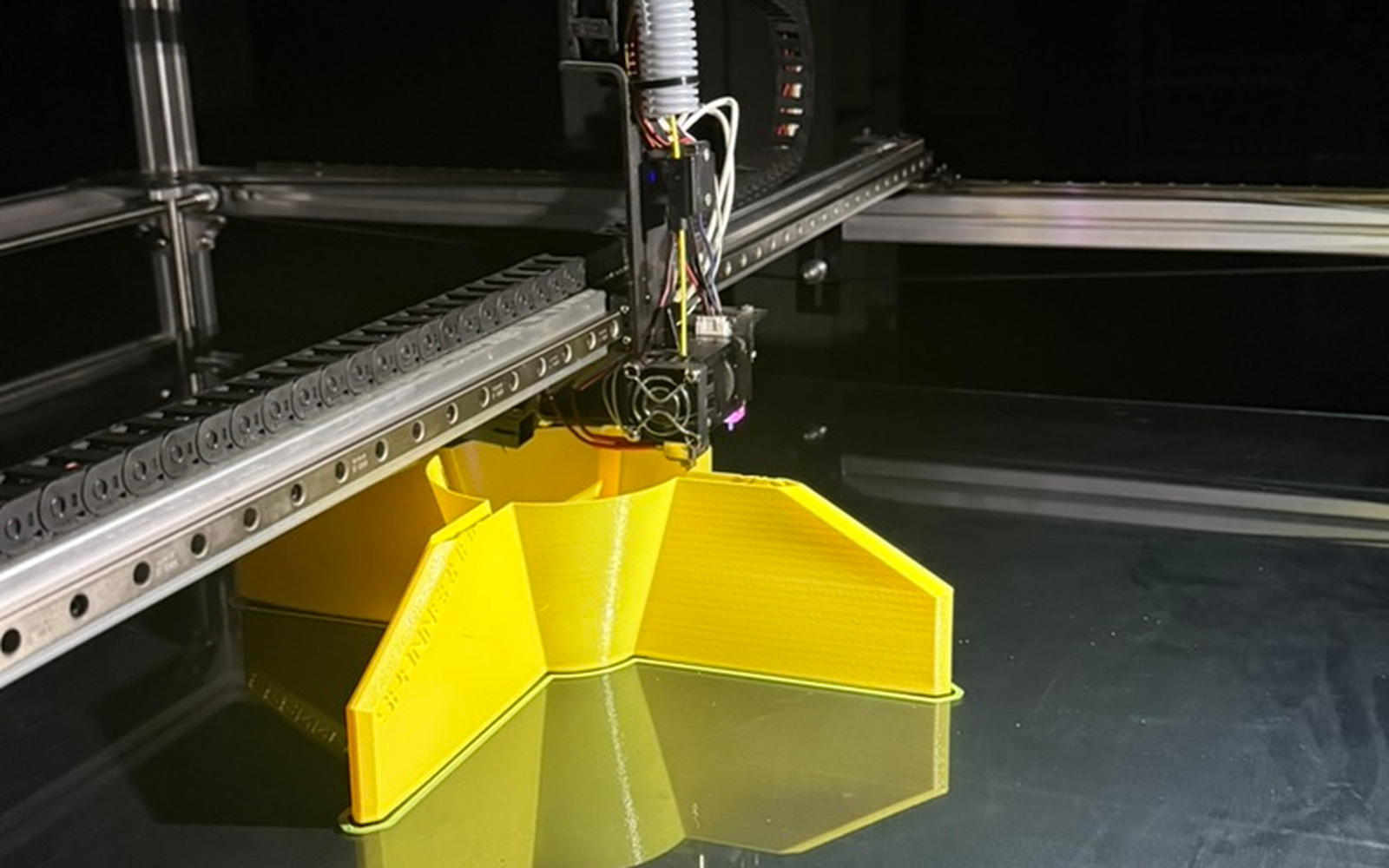 A part printing on a G3D machine