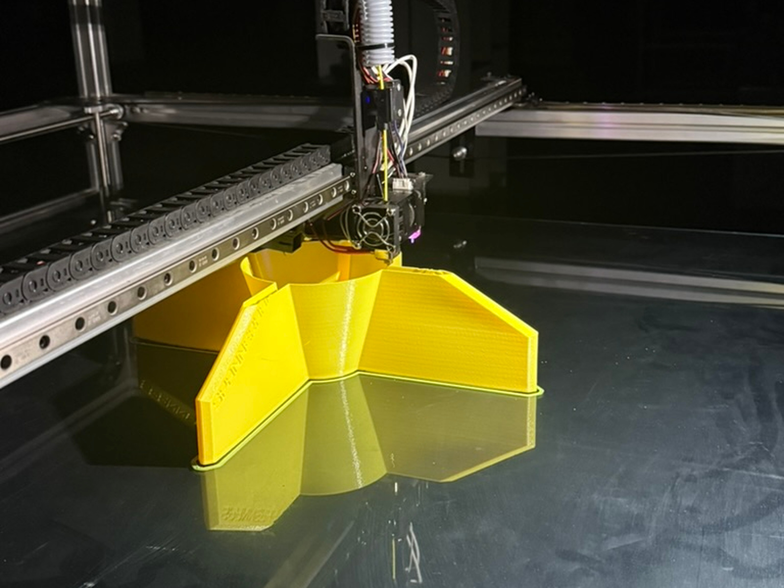 A part printing on a G3D machine